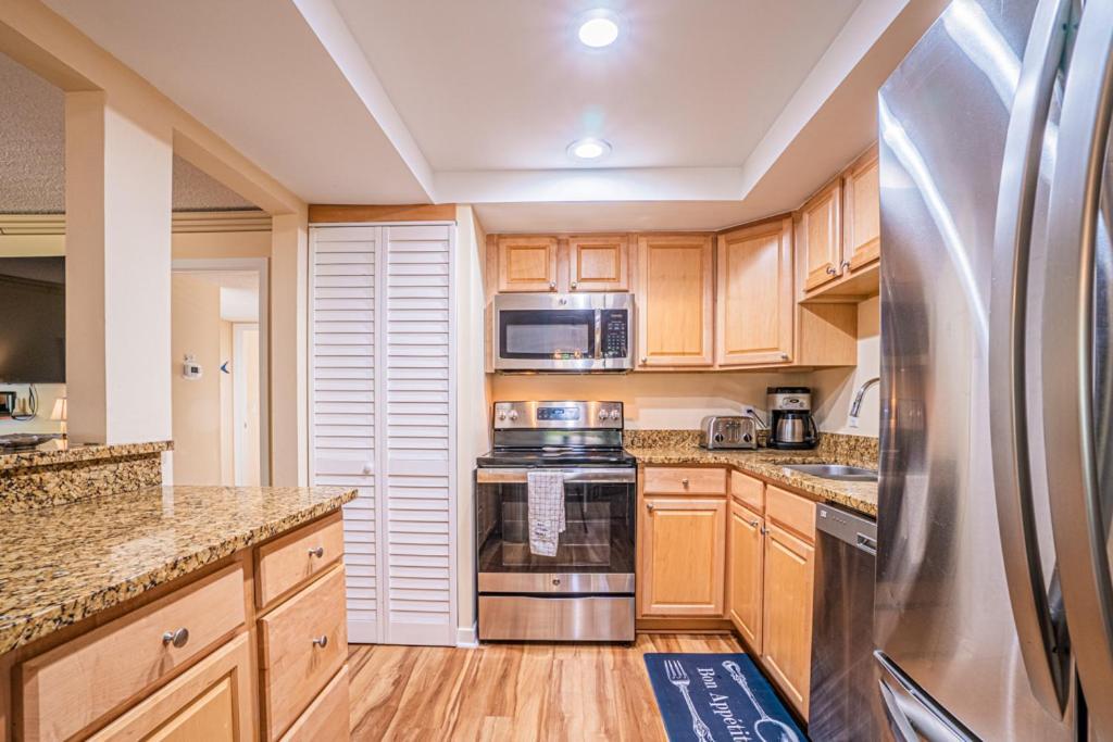 1686 Bluff Villas Renovated Sleeps 8 Walk To Salty Dog Sea Pines Hilton Head Island Exterior foto